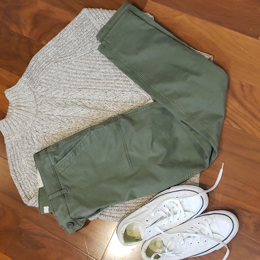 NWT Ann Taylor Loft Army Green Cargo Style Skinny